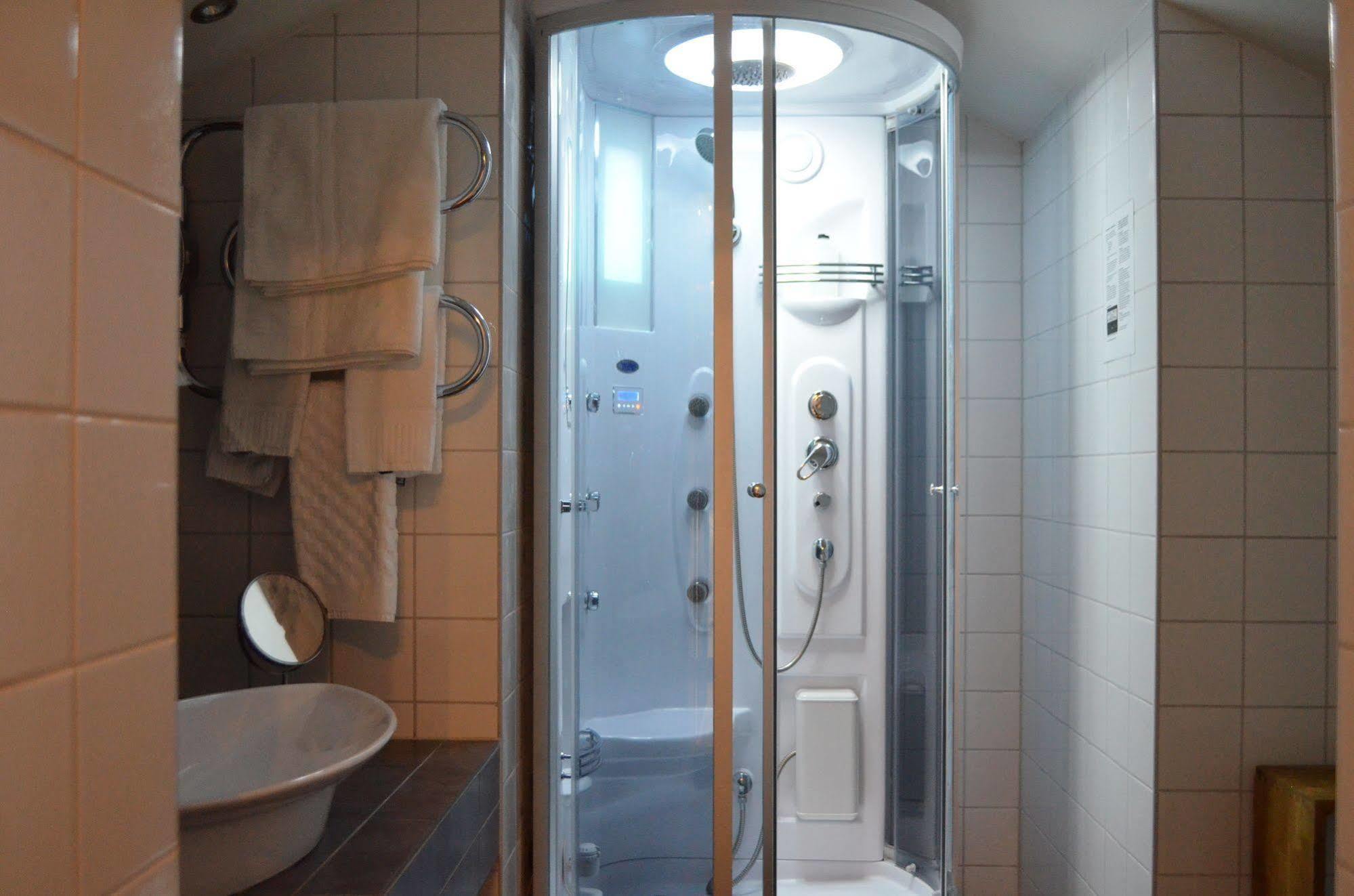 Hotel Wictoria Mariestad Dış mekan fotoğraf